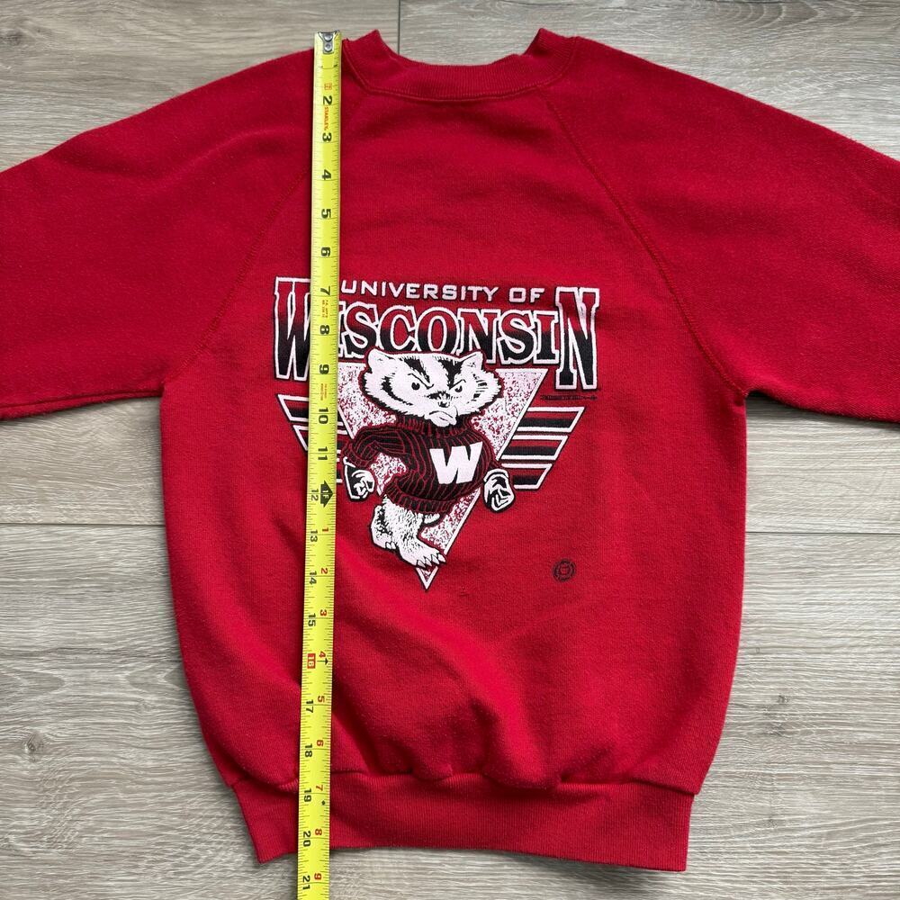 Vintage Kids University of Wisconsin red crewneck sweatshirt size medium 10/12 - Picture 6 of 8